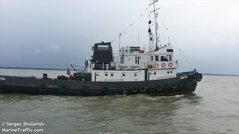 mb vostok (Tug) - IMO 7006675, MMSI 273452930, Call Sign UHDD under the flag of Russia