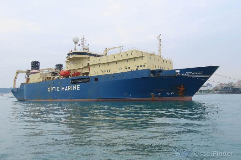 lodbrog (Cable Layer) - IMO 8306591, MMSI 533132048, Call Sign 9M2241 under the flag of Malaysia