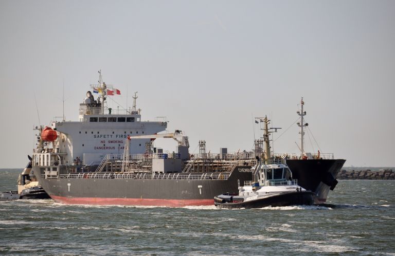 mt bass (Chemical/Oil Products Tanker) - IMO 9400370, MMSI 574005010, Call Sign XVIP7 under the flag of Vietnam