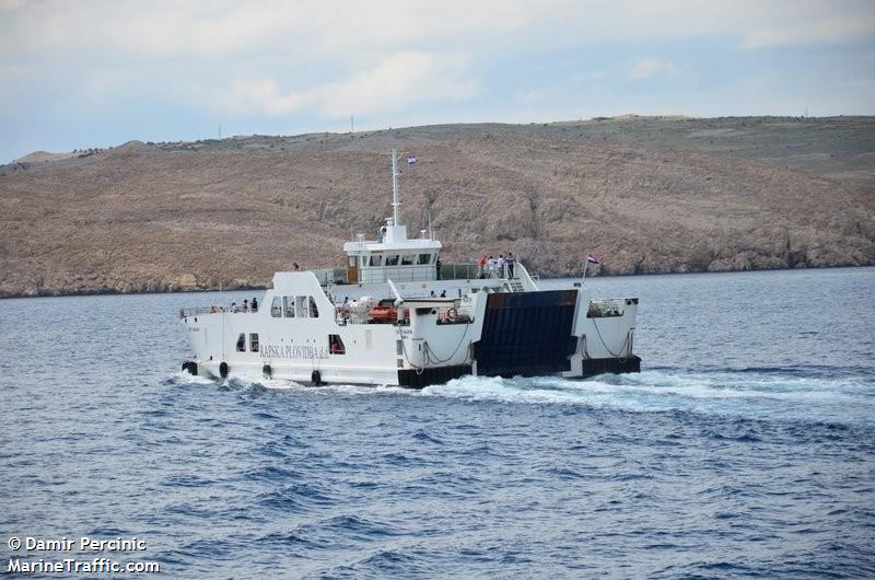 sv. marin (Passenger/Ro-Ro Cargo Ship) - IMO 9356933, MMSI 238200840, Call Sign 9AA2610 under the flag of Croatia
