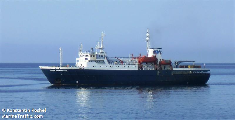 igor farkhutdinov (Passenger Ship) - IMO 8714384, MMSI 273444670, Call Sign UHJV under the flag of Russia