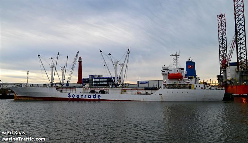 water phoenix (Refrigerated Cargo Ship) - IMO 9045168, MMSI 306139000, Call Sign PJFQ under the flag of Curacao