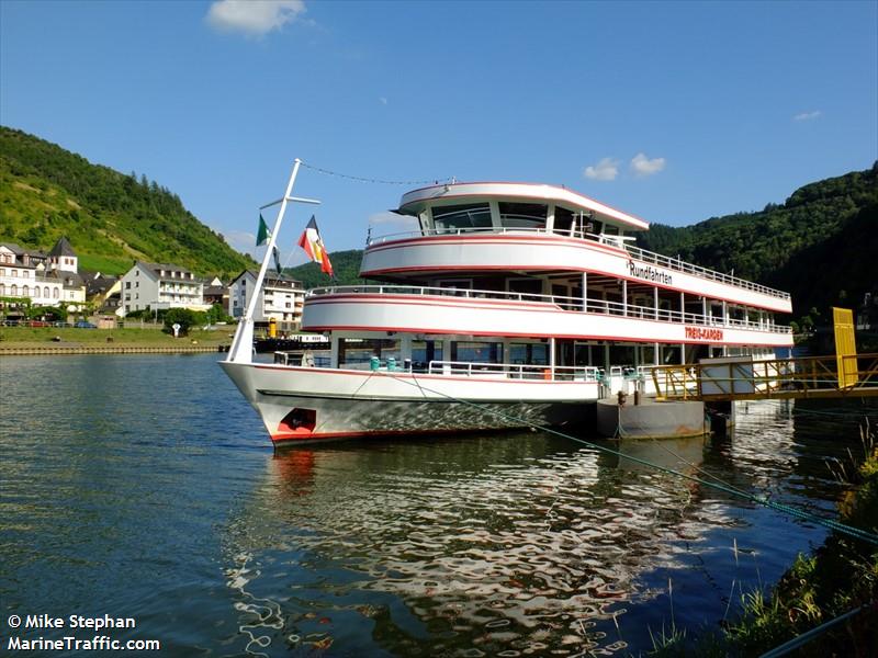 treis-karden (Passenger ship) - IMO , MMSI 211471152, Call Sign DC3566 under the flag of Germany