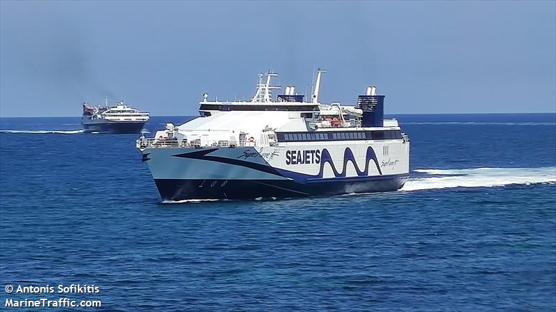 superrunner jet (Passenger/Ro-Ro Cargo Ship) - IMO 9141883, MMSI 240931000, Call Sign SVAF2 under the flag of Greece
