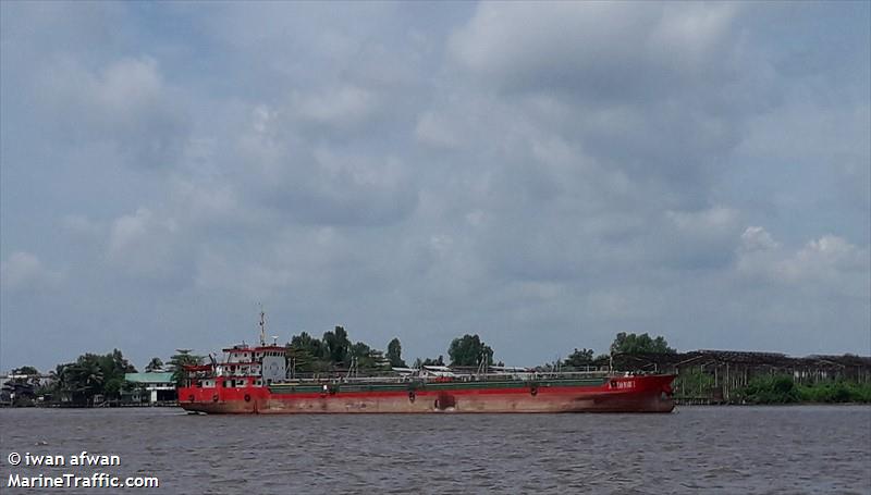 juneyao maru ii (Oil Products Tanker) - IMO 9673721, MMSI 525021182, Call Sign POUD under the flag of Indonesia