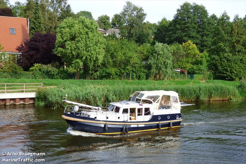 borussia (Pleasure craft) - IMO , MMSI 211701490, Call Sign DC5086 under the flag of Germany