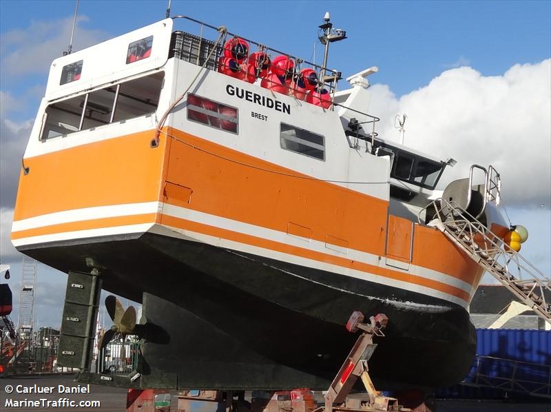 fv gueriden (Fishing Vessel) - IMO 8912998, MMSI 227550000, Call Sign FGQC under the flag of France