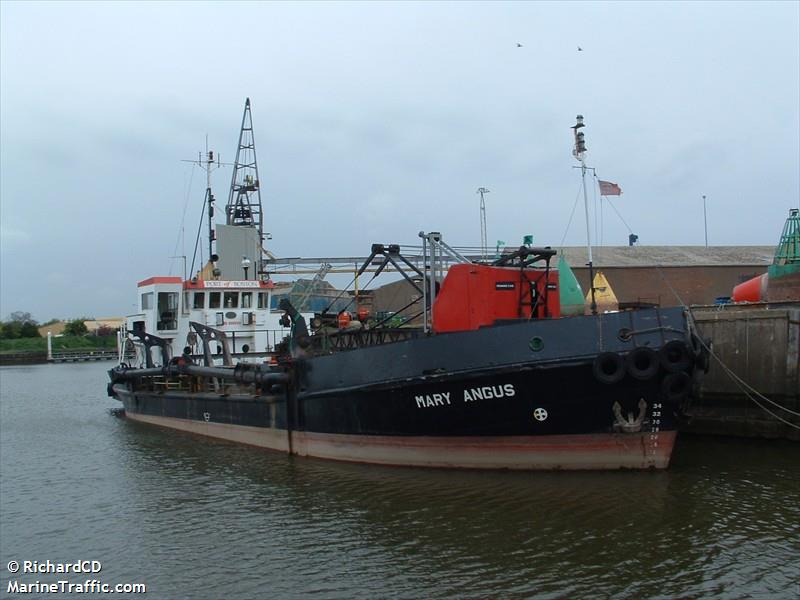 mary angus (Hopper Dredger) - IMO 8009351, MMSI 235000155, Call Sign GHLP under the flag of United Kingdom (UK)