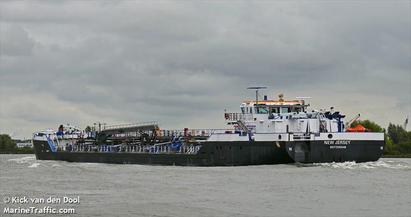 new jersey (Tanker) - IMO 9367918, MMSI 244770079, Call Sign PH2535 under the flag of Netherlands