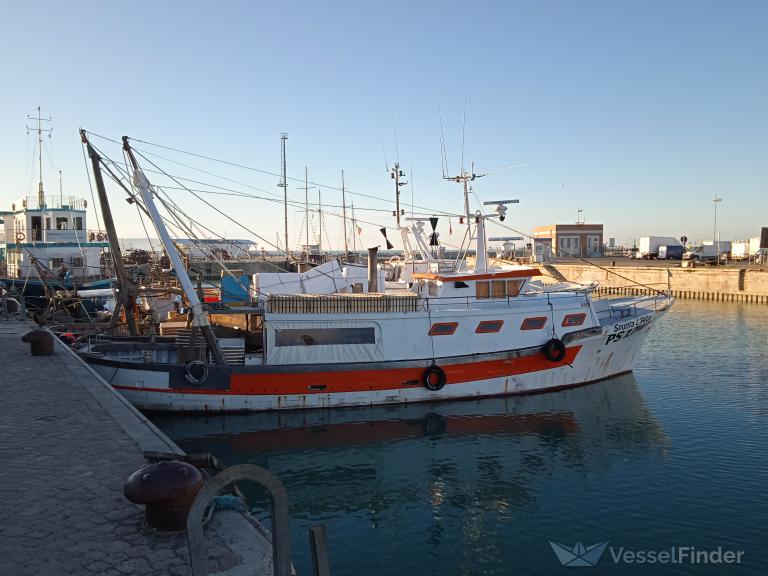 spunta lalba (Fishing vessel) - IMO , MMSI 247072810, Call Sign IULT under the flag of Italy