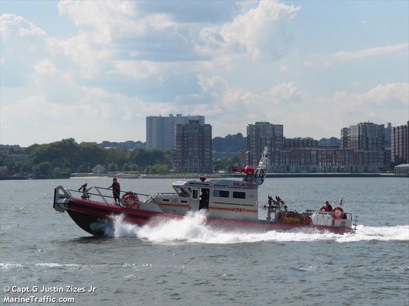 fdny fb bravest (SAR) - IMO , MMSI 367503230, Call Sign WDF9251 under the flag of United States (USA)