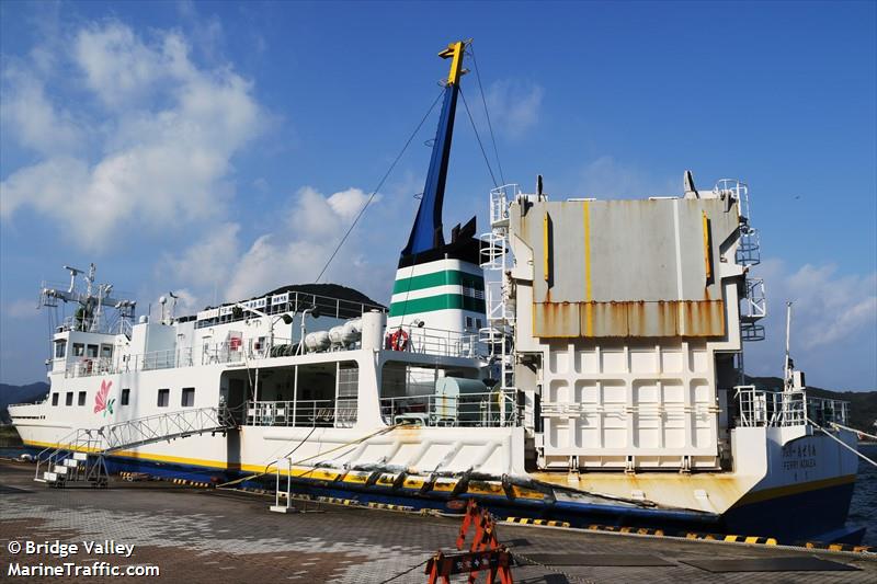 ferry azalea (Passenger/Ro-Ro Cargo Ship) - IMO 9725689, MMSI 431006033, Call Sign JD3767 under the flag of Japan