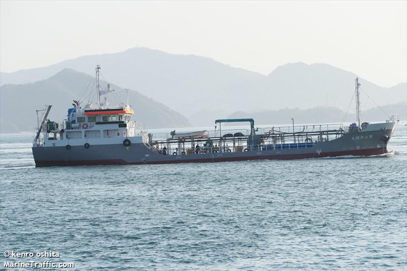 shinyo maru no3 (Oil Products Tanker) - IMO 9920289, MMSI 431016396, Call Sign JD4932 under the flag of Japan