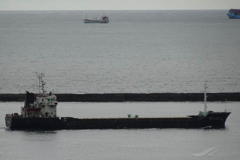 suseong no.3 (Cement Carrier) - IMO 9285964, MMSI 441411000, Call Sign DSNO3 under the flag of Korea