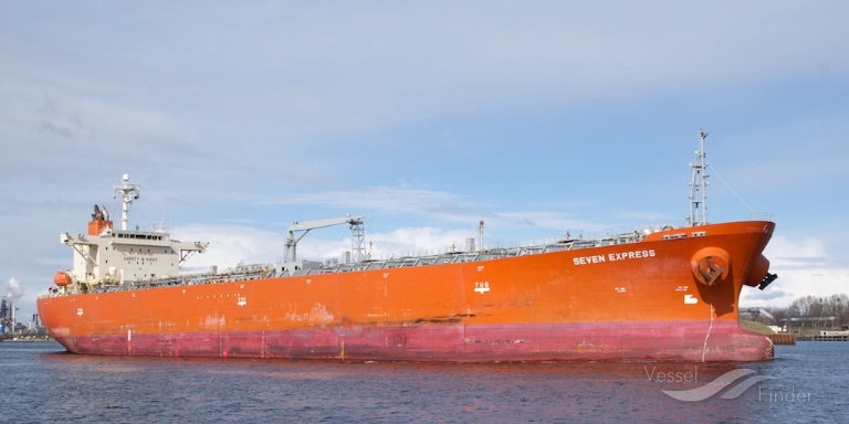 queen century (Oil Products Tanker) - IMO 9354519, MMSI 525119191, Call Sign YDIQ2 under the flag of Indonesia