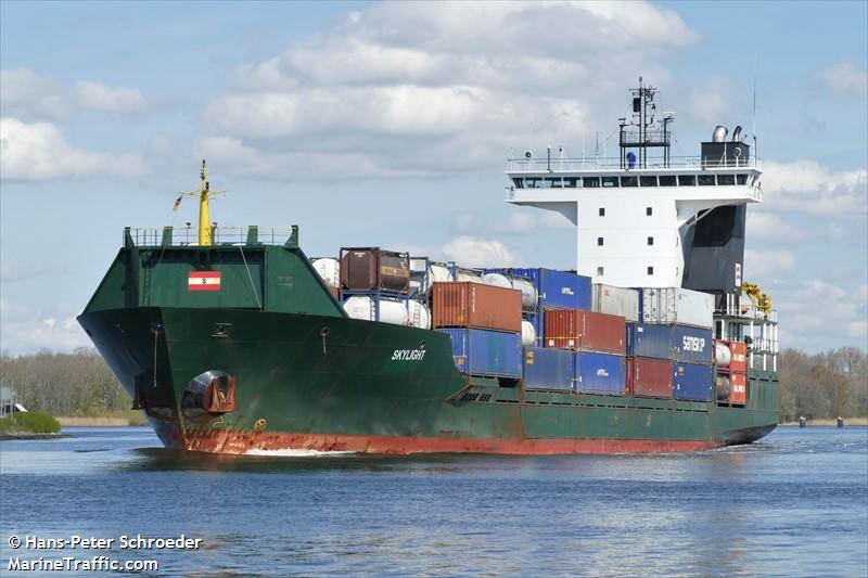 skylight (Container Ship) - IMO 9360984, MMSI 636020280, Call Sign D5YM8 under the flag of Liberia