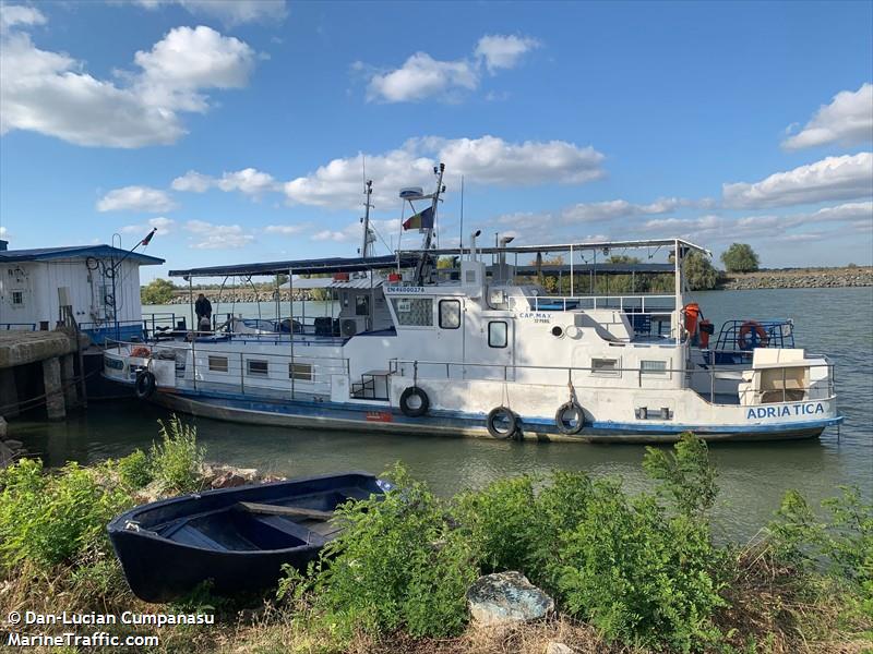 adriatica (Tug) - IMO , MMSI 264162970 under the flag of Romania