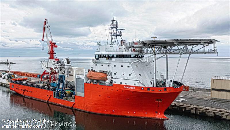 marlin (Offshore Support Vessel) - IMO 9396854, MMSI 273299220, Call Sign UBNV2 under the flag of Russia