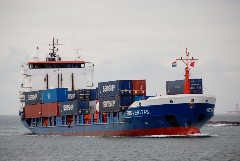 dsl mariner (Container Ship) - IMO 9138745, MMSI 370031000, Call Sign 3FJE8 under the flag of Panama