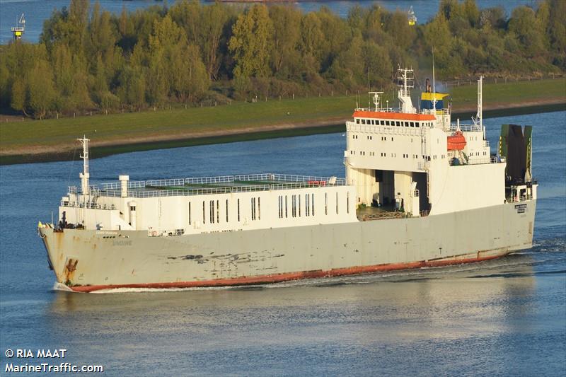 lider trabzon (Ro-Ro Cargo Ship) - IMO 9006112, MMSI 372207000, Call Sign 3FMC2 under the flag of Panama