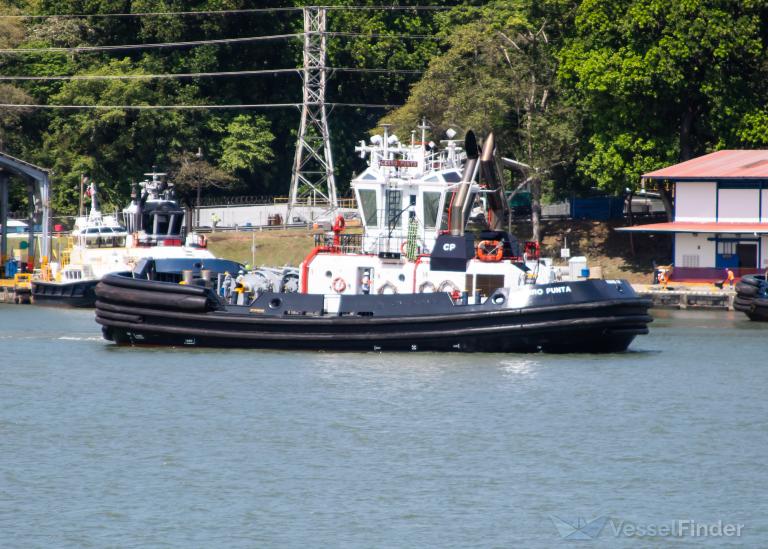 cerro punta (Tug) - IMO 9669586, MMSI 372217000, Call Sign TUG)CP under the flag of Panama