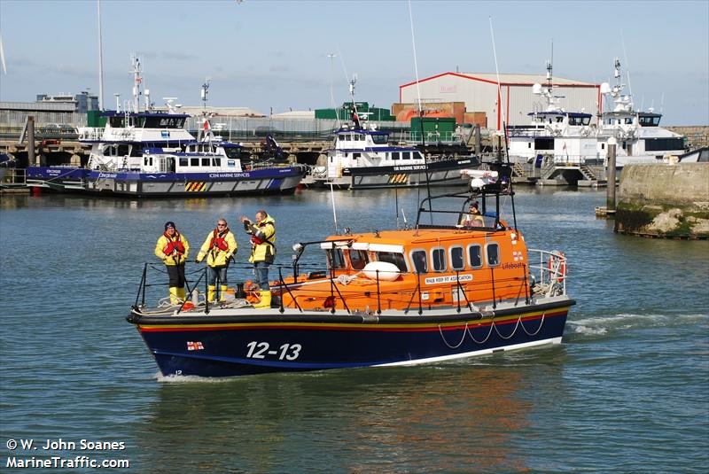rnli lifeboat 12-13 (SAR) - IMO , MMSI 232004395, Call Sign VQP19 under the flag of United Kingdom (UK)