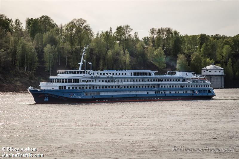 lunnaya sonata (Passenger ship) - IMO , MMSI 273419950 under the flag of Russia