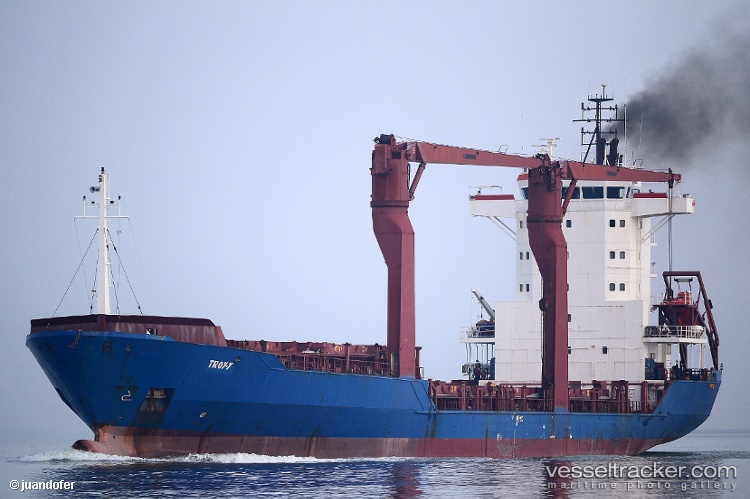 tantokarya (Container Ship) - IMO 9915375, MMSI 525113026, Call Sign YDEG2 under the flag of Indonesia
