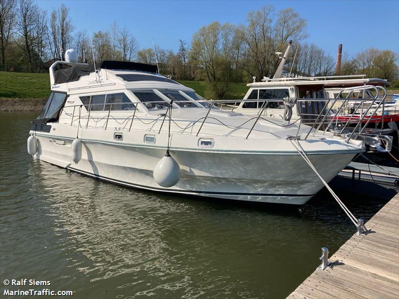 carina (Pleasure craft) - IMO , MMSI 211293890, Call Sign DA7184 under the flag of Germany