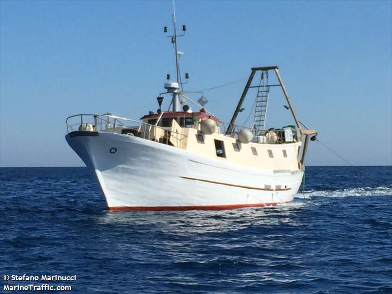 nuovo silicio (Fishing vessel) - IMO , MMSI 247102080, Call Sign IOBL under the flag of Italy