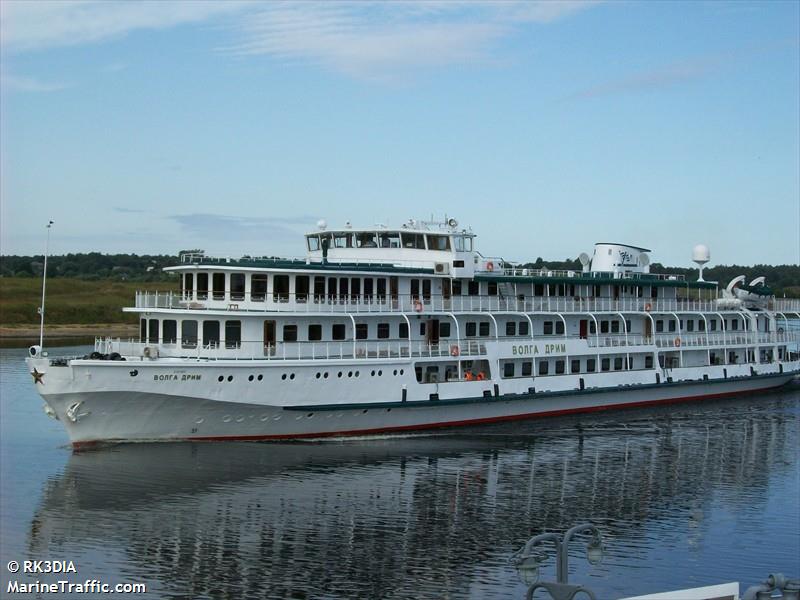 volga dream (Passenger ship) - IMO , MMSI 273360020 under the flag of Russia