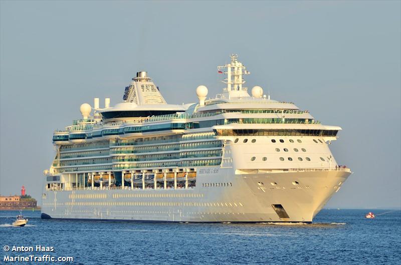 serenade of the seas (Passenger (Cruise) Ship) - IMO 9228344, MMSI 311492000, Call Sign C6FV8 under the flag of Bahamas
