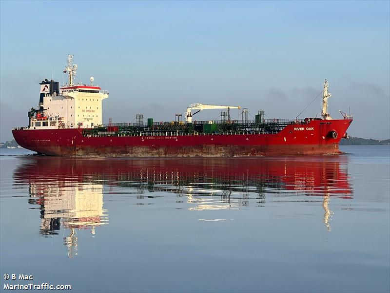 river oak (Chemical/Oil Products Tanker) - IMO 9438157, MMSI 538005559, Call Sign V7PO7 under the flag of Marshall Islands