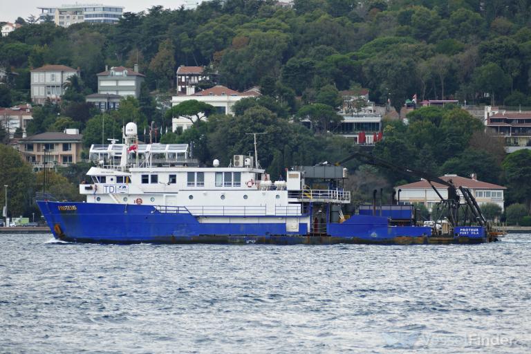 rv proteus (Research Vessel) - IMO 7634290, MMSI 577207000, Call Sign YJTP5 under the flag of Vanuatu