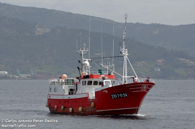 sempre lagoal (Fishing Vessel) - IMO 8734932, MMSI 224687000, Call Sign EA5878 under the flag of Spain