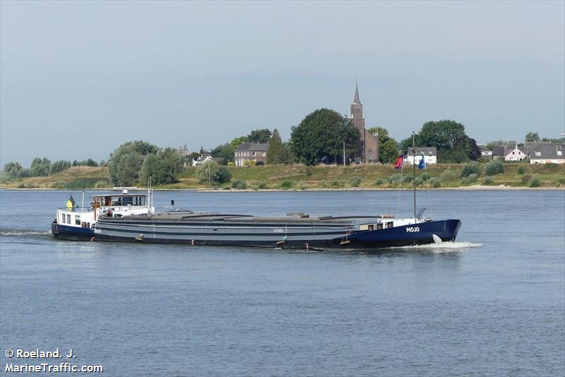 mojo (Cargo ship) - IMO , MMSI 244690793, Call Sign PF4199 under the flag of Netherlands