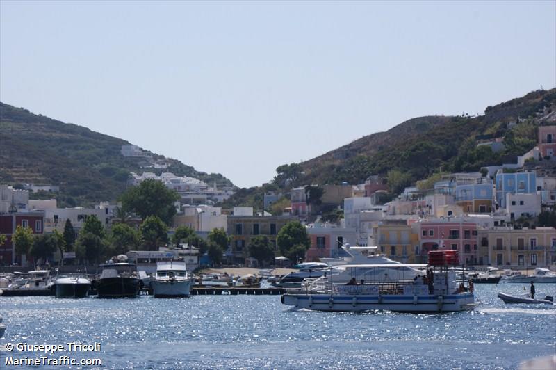 ponza prima (Passenger ship) - IMO , MMSI 247163200, Call Sign IFEP under the flag of Italy