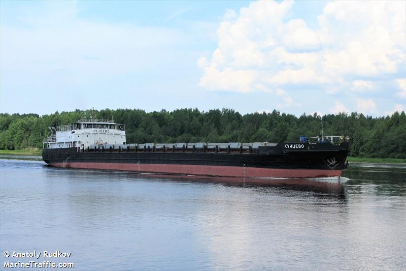 kuncevo (Cargo ship) - IMO , MMSI 273326980, Call Sign UBBE5 under the flag of Russia