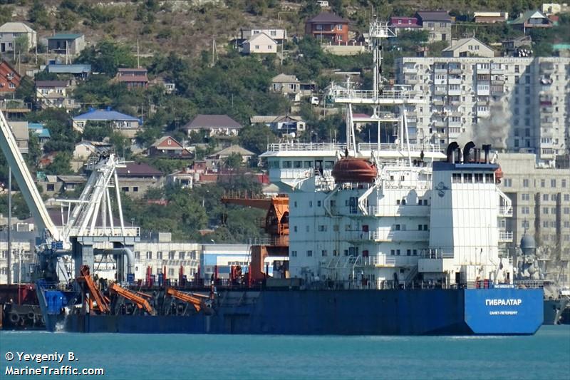 gibraltar (Hopper Dredger) - IMO 8505678, MMSI 408921000, Call Sign A9LX under the flag of Bahrain