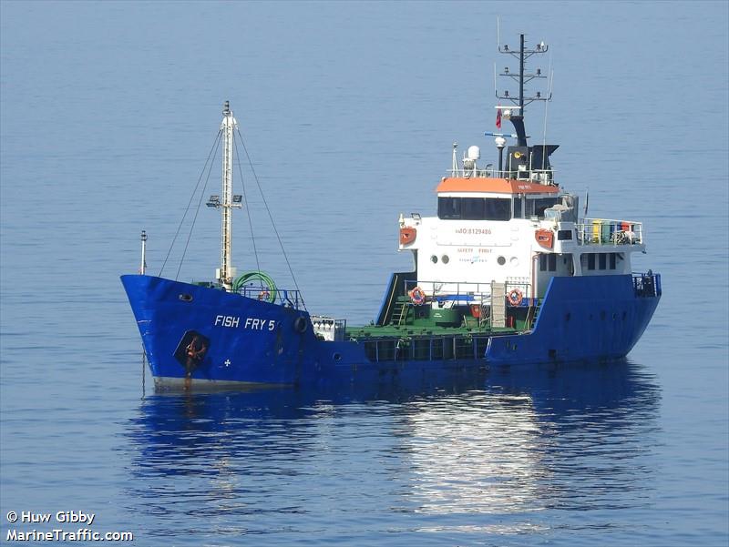 fish fry 5 (Water Tanker) - IMO 8129486, MMSI 613003914, Call Sign TJMC159 under the flag of Cameroon