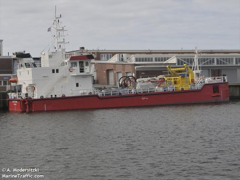 knechtsand (Pollution Control Vessel) - IMO 9086916, MMSI 211221440, Call Sign DBCE under the flag of Germany