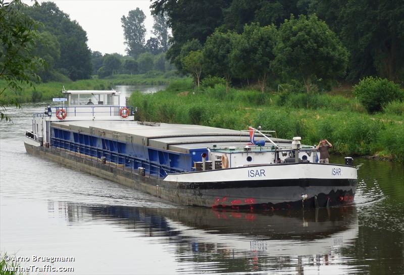 isar (Cargo ship) - IMO , MMSI 211741210, Call Sign DA5327 under the flag of Germany