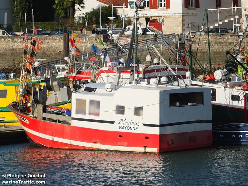 fv alcatraz (Fishing vessel) - IMO , MMSI 227304010, Call Sign FO4552 under the flag of France