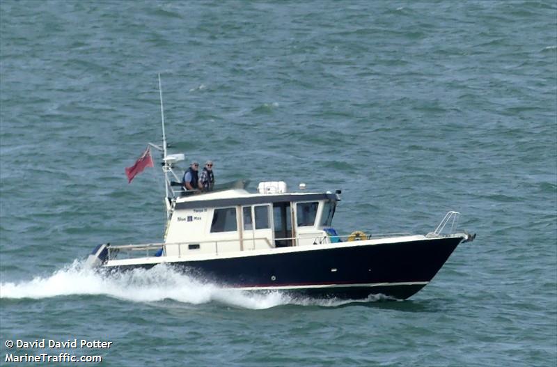 blue max (Pleasure craft) - IMO , MMSI 235053909, Call Sign MRAE8 under the flag of United Kingdom (UK)