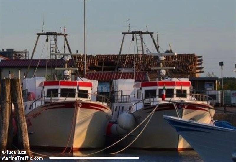 argentino (Fishing vessel) - IMO , MMSI 247054120, Call Sign IZGM under the flag of Italy