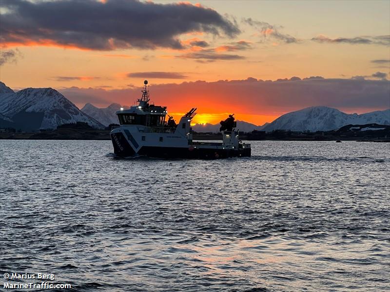 engeloey (Dredging or UW ops) - IMO , MMSI 257047550, Call Sign LFHN under the flag of Norway