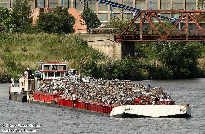 navigar 4 (Unknown) - IMO , MMSI 261182070, Call Sign SR2070 under the flag of Poland