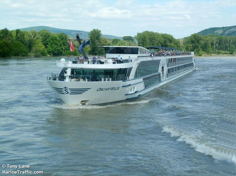 oscar wilde (Passenger ship) - IMO , MMSI 269057612, Call Sign HE7612 under the flag of Switzerland