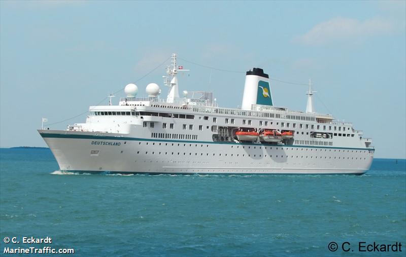 ms world odyssey (Passenger (Cruise) Ship) - IMO 9141807, MMSI 311000410, Call Sign C6BZ6 under the flag of Bahamas