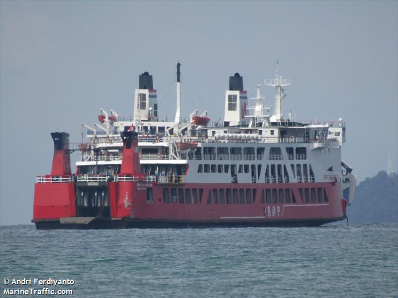kmp.raputra jaya2888 (Passenger/Ro-Ro Cargo Ship) - IMO 9871646, MMSI 525100600, Call Sign YBXC2 under the flag of Indonesia